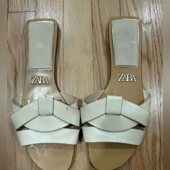 Zara sandals - Picture 2 of 2
